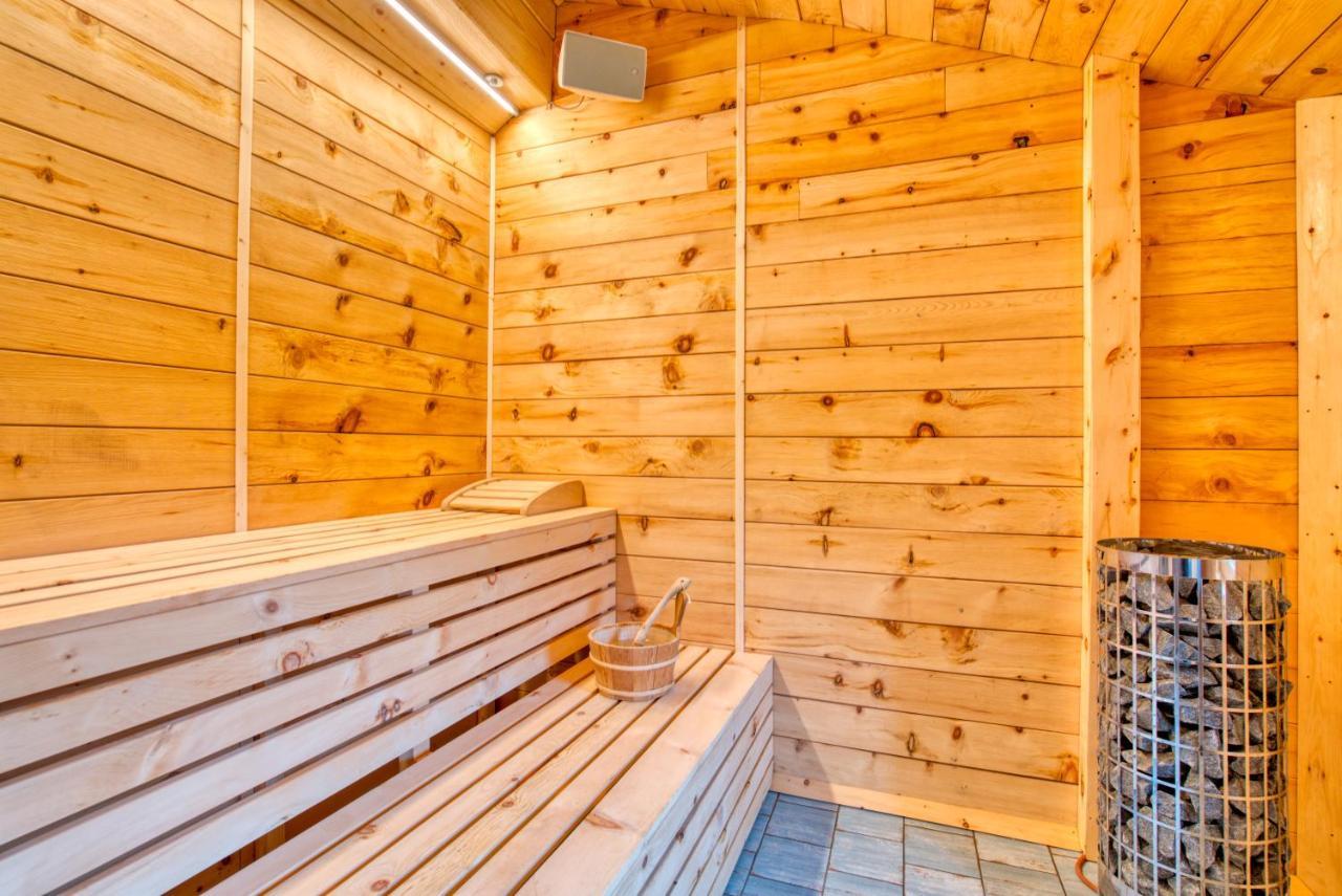 Jup - A Luxury Boutique Chalet ワース エクステリア 写真