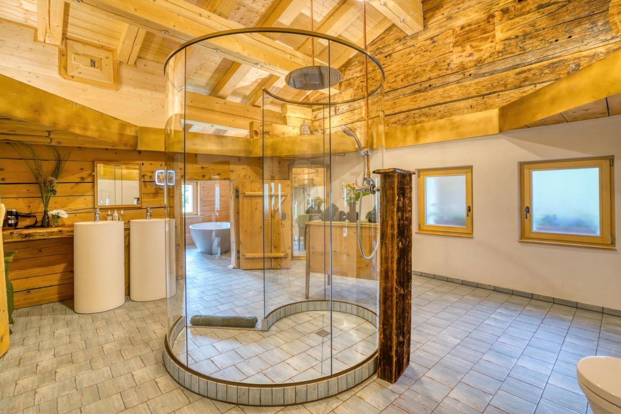 Jup - A Luxury Boutique Chalet ワース エクステリア 写真